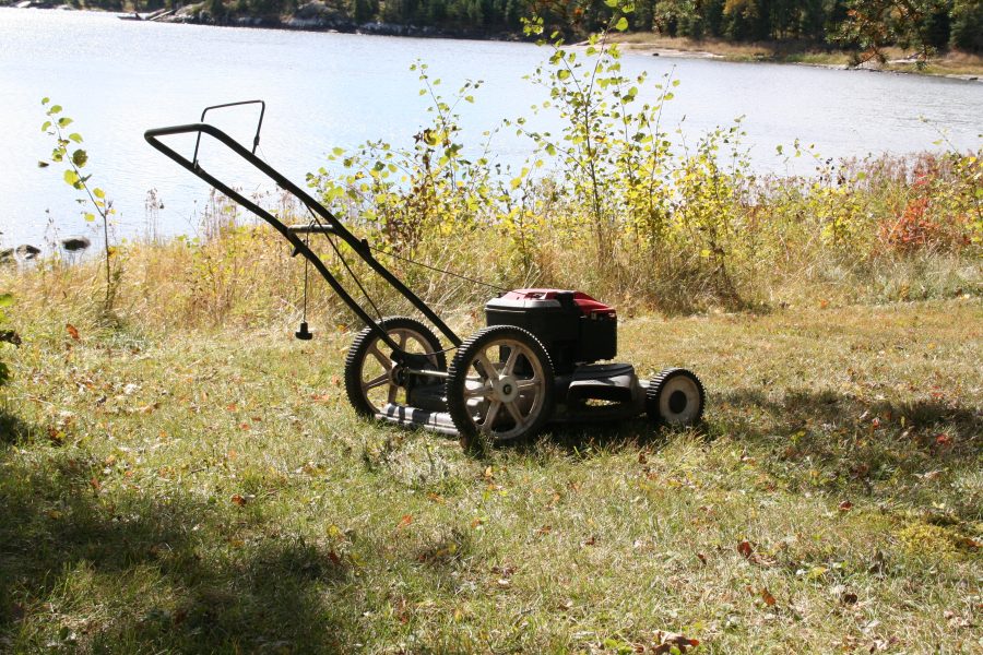 cottage lawn mower 